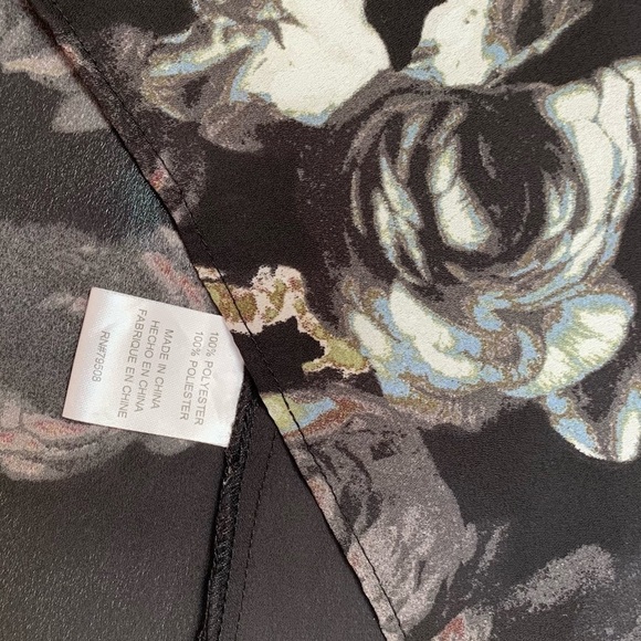 VIOLET + CLAIRE dark floral sleeveless round neck top office date night dressy - Picture 12 of 12